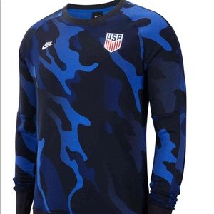 NWT Men's Nike USA Fleece Crew